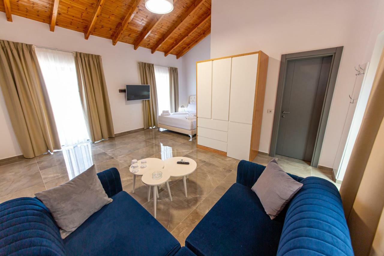 Santa Oliva Suites Ksamil Eksteriør bilde