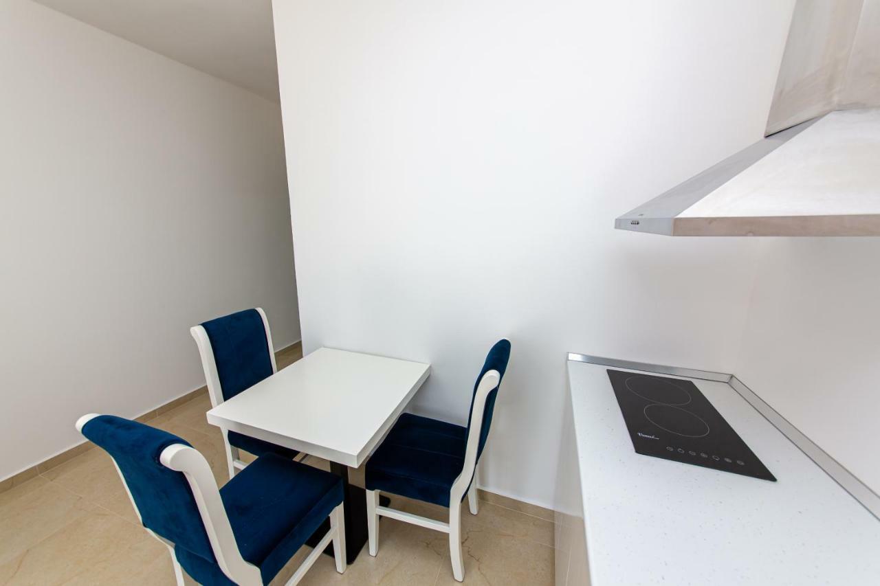 Santa Oliva Suites Ksamil Eksteriør bilde
