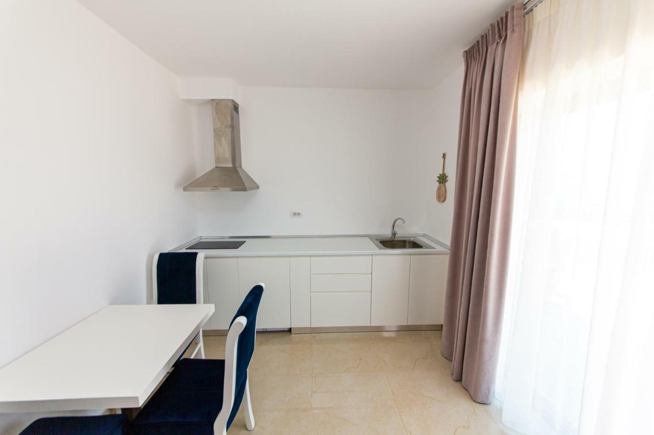 Santa Oliva Suites Ksamil Eksteriør bilde