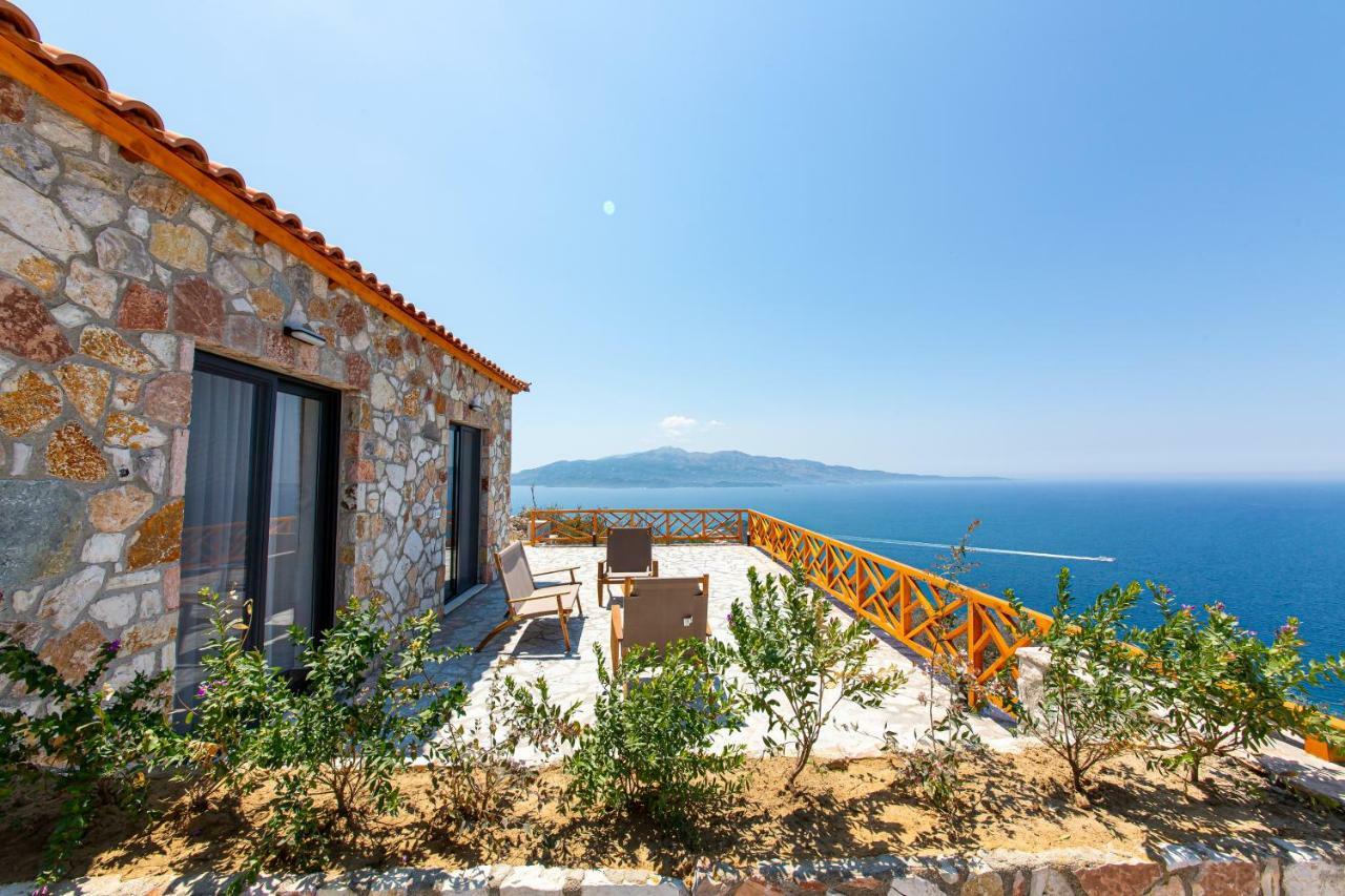 Santa Oliva Suites Ksamil Eksteriør bilde